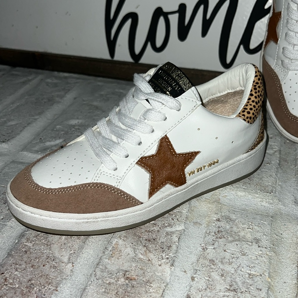 Vintage Havana Kimber Haircalf & Suede Sneaker size 7